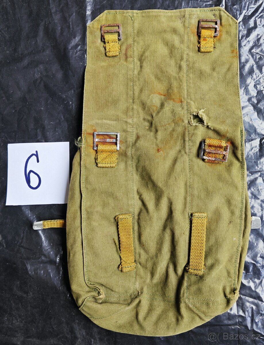 Staré trampské chlebníky, sumky atd. - 13