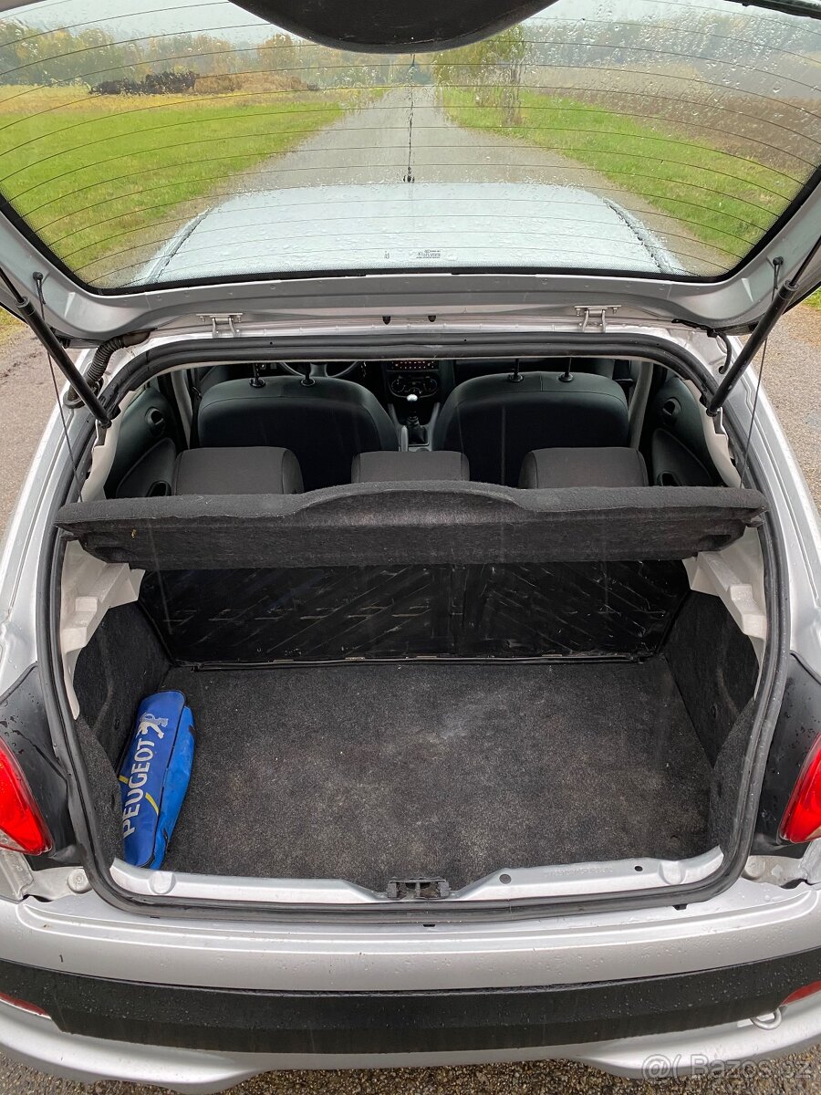 Peugeot 206+ 1.4HDi 50kW r.v.2010 - 13