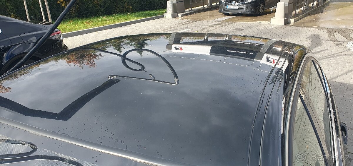 BMW 330i E90 - tovární M paket - výborný technický stav - 13