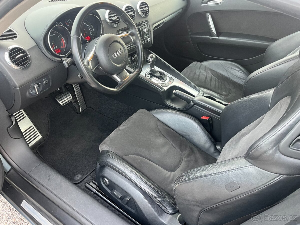 Audi TT 3.2 VR6 QUATTRO DSG - 13