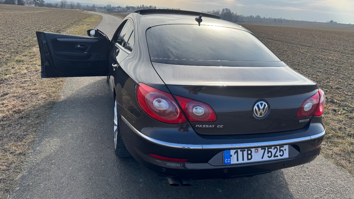 VW Passat CC - 13