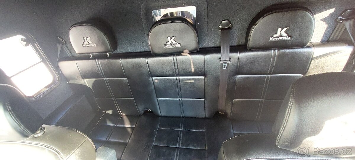 Přepravník koní Renault ATM 5-místný - 13