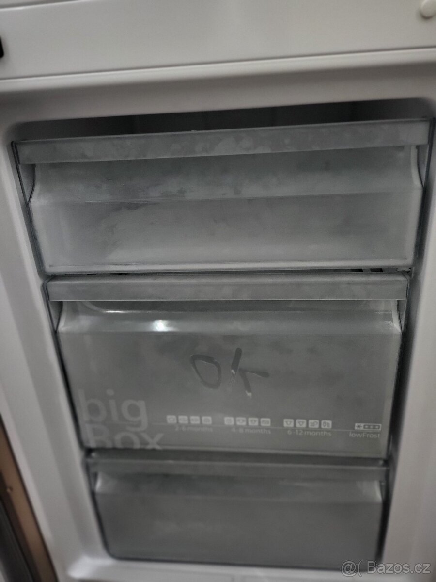 velká NEREZ lednice, moderní 185x60 - 13