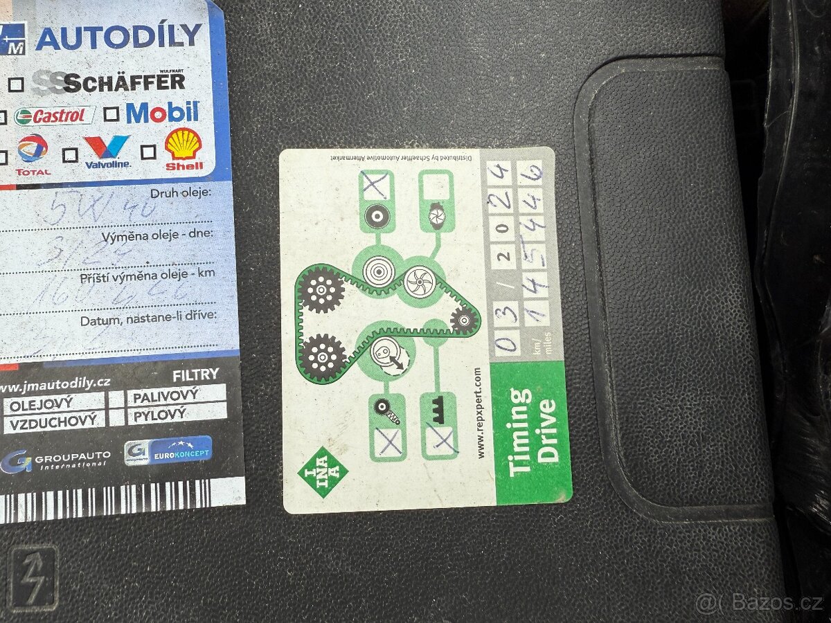 Renault Megane COUPE, 1.4 benzín, 150.836 km, rok 2010 - 13