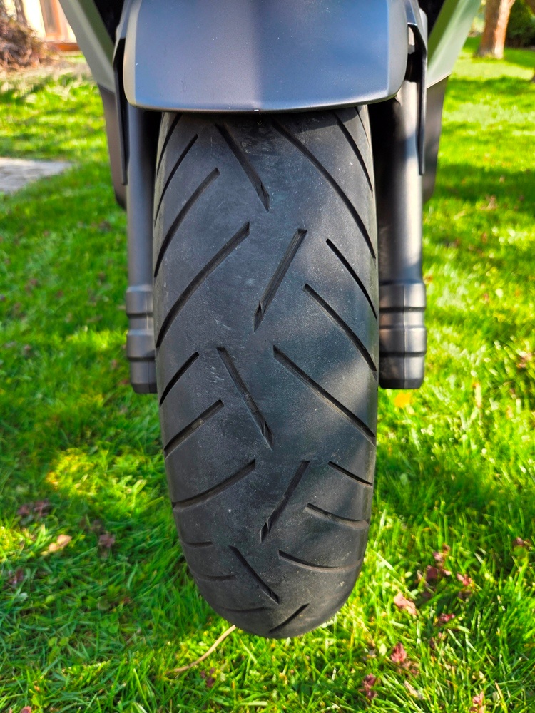 Yamaha x-max 250 Sport - 13