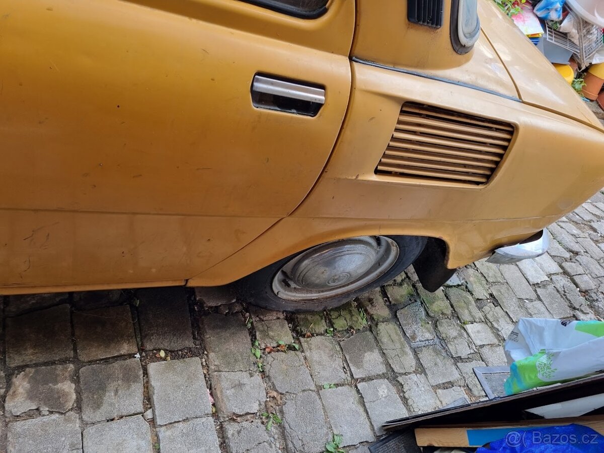 Škoda 100 - 13