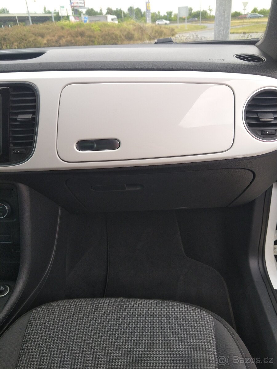 VW Beetle 1.2Tsi, 77kW, rok 2016, najeto 142t km. - 13