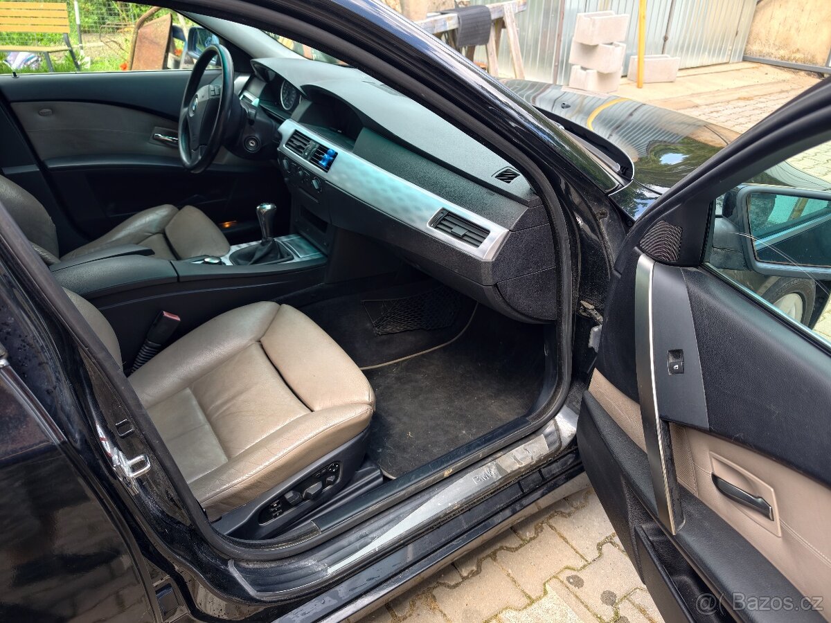 Prodám BMW E61 530d 160kW manuál r.v. 2004 - 13