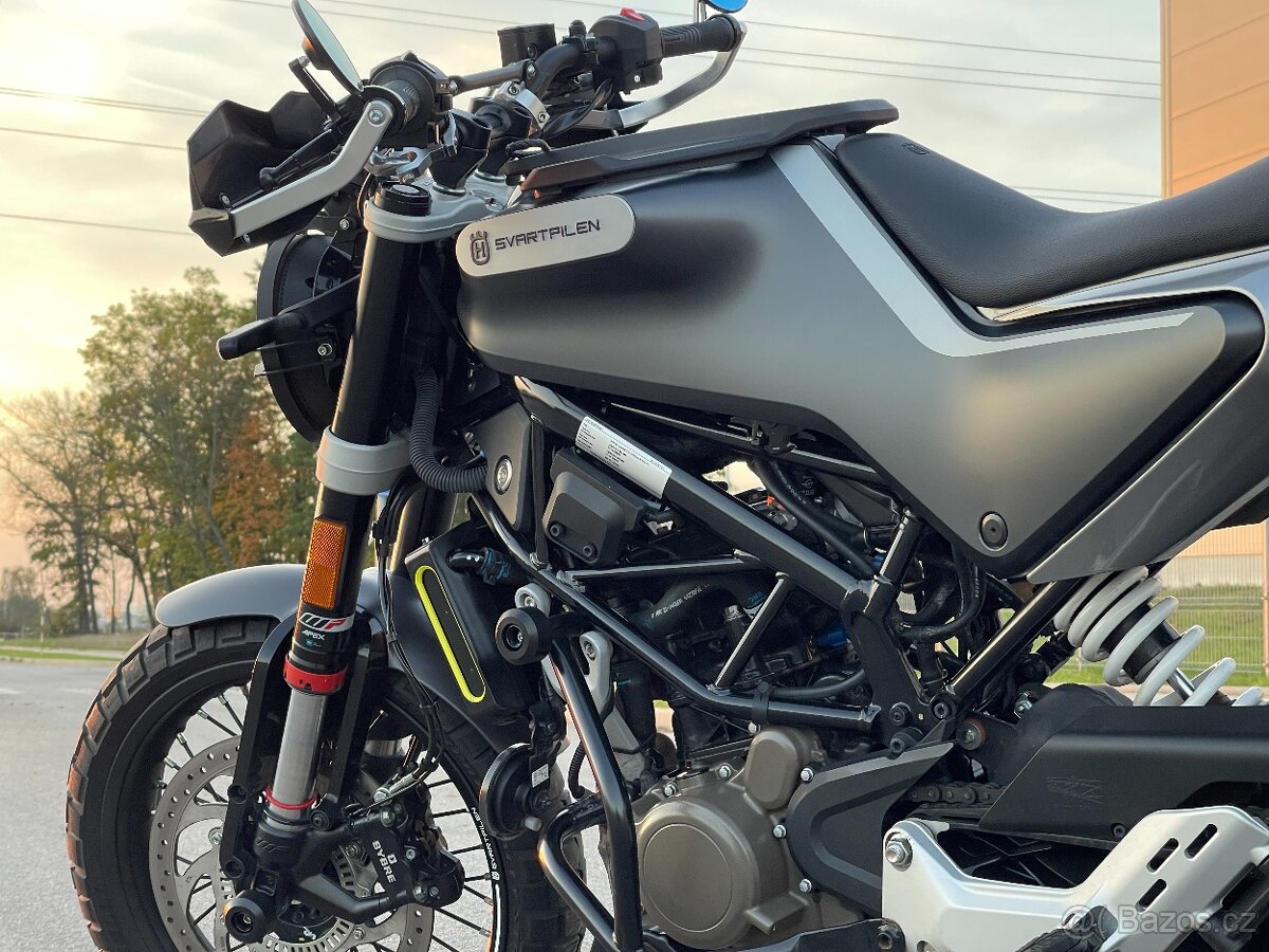 Husqvarna Svartpilen 125 2023 11 kW A1 1. majitel - 13