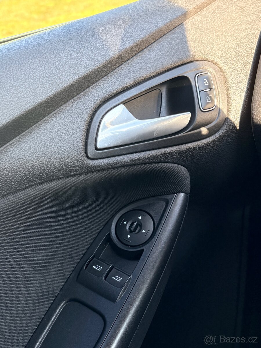 Ford Focus 1.0 Ecoboost Trend 2018 - 13