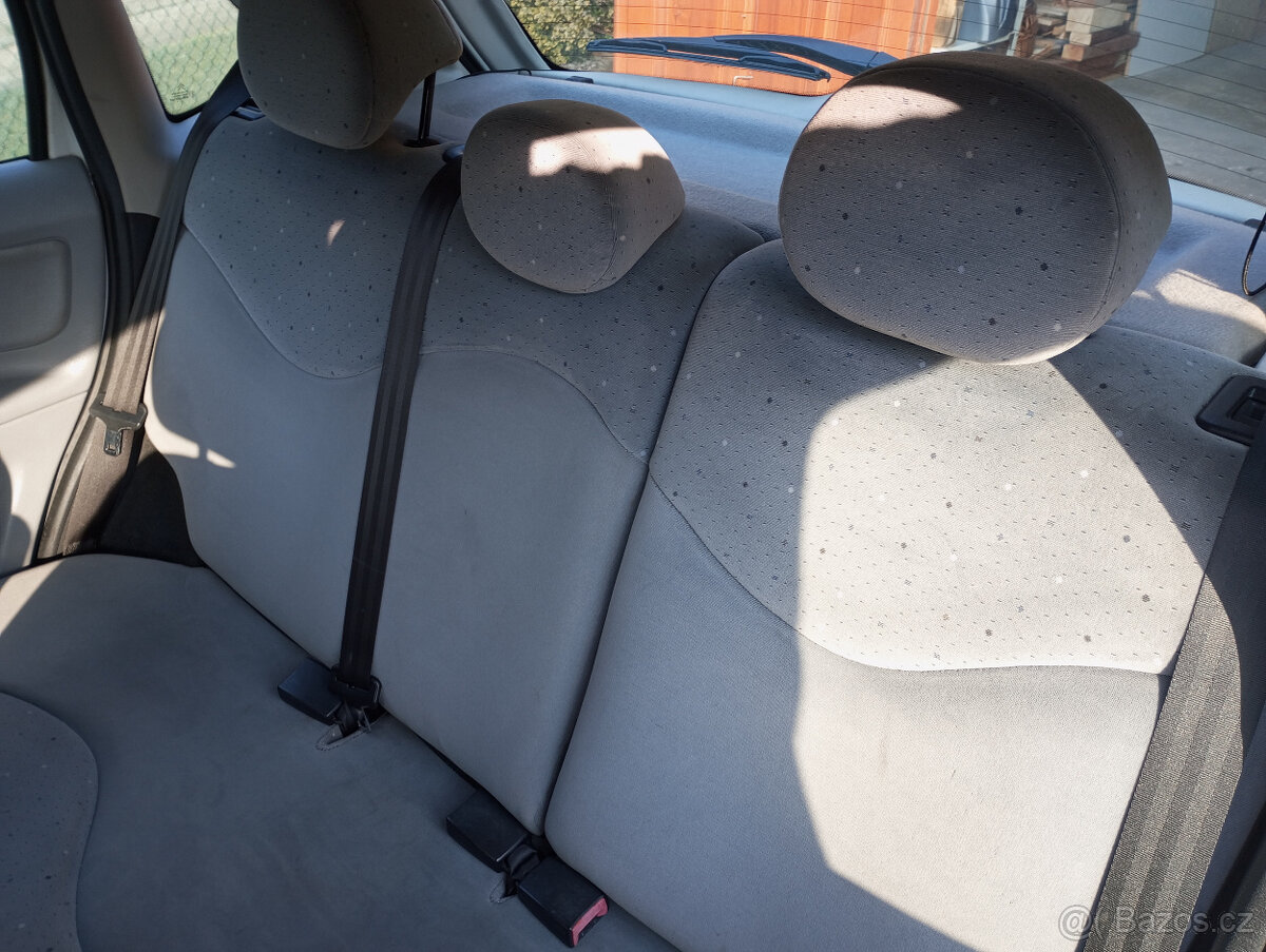 CITROEN C3 2004 1.4HDI - 13