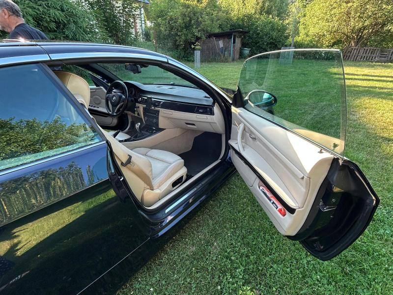 Prodám BMW kabriolet 325i E93, rok 2008 - 13