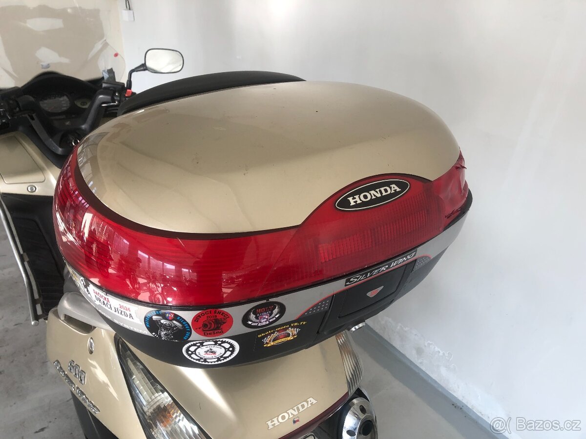Honda FJS 600 Silver Wing - 13