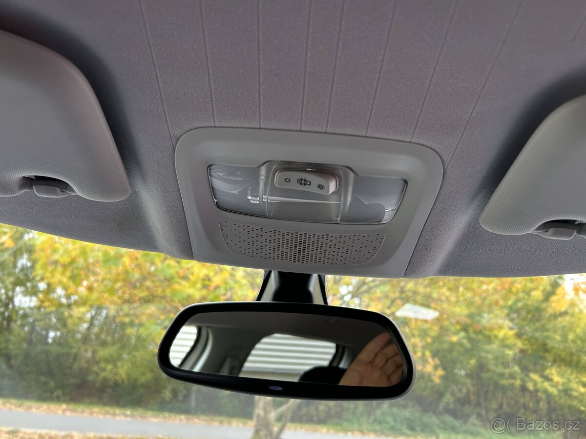 Peugeot 2008, 1.2i, 60kW - 13