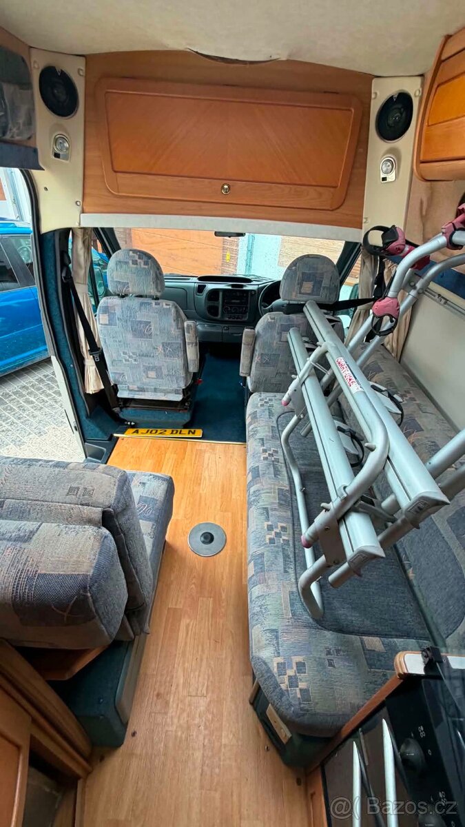 Ford Transit 330 - 13