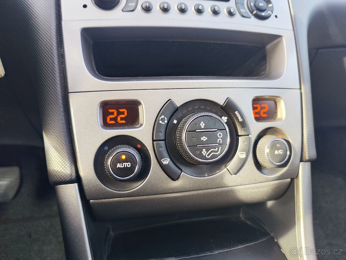 Peugeot 308 1.6 HDI/80kW Premium - 13