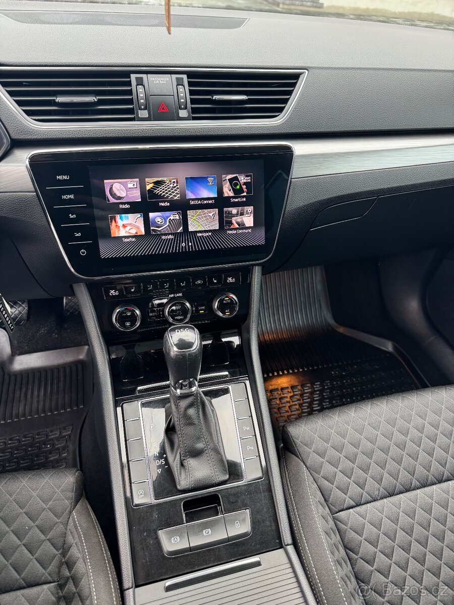 Škoda Superb Combi 2.0 - 13
