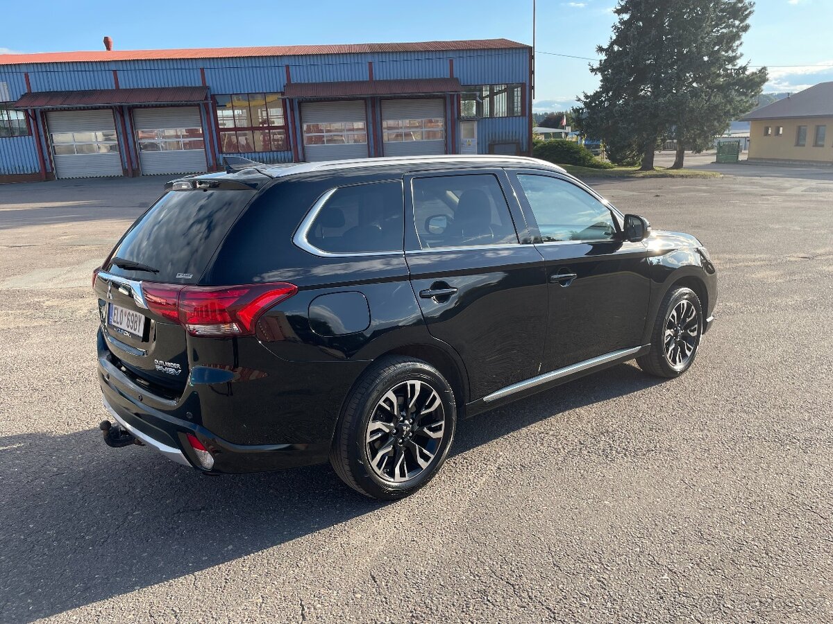 Mitsubishi Outlander PHEV 2018 (hybrid) Instyle+ - 13
