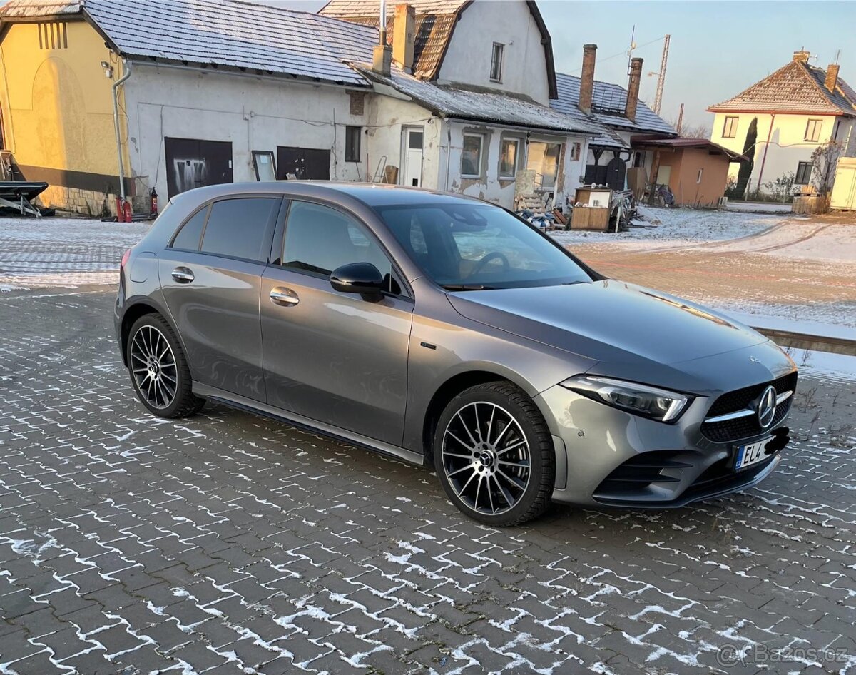 Mercedes A250 plug-in hybrid - 13