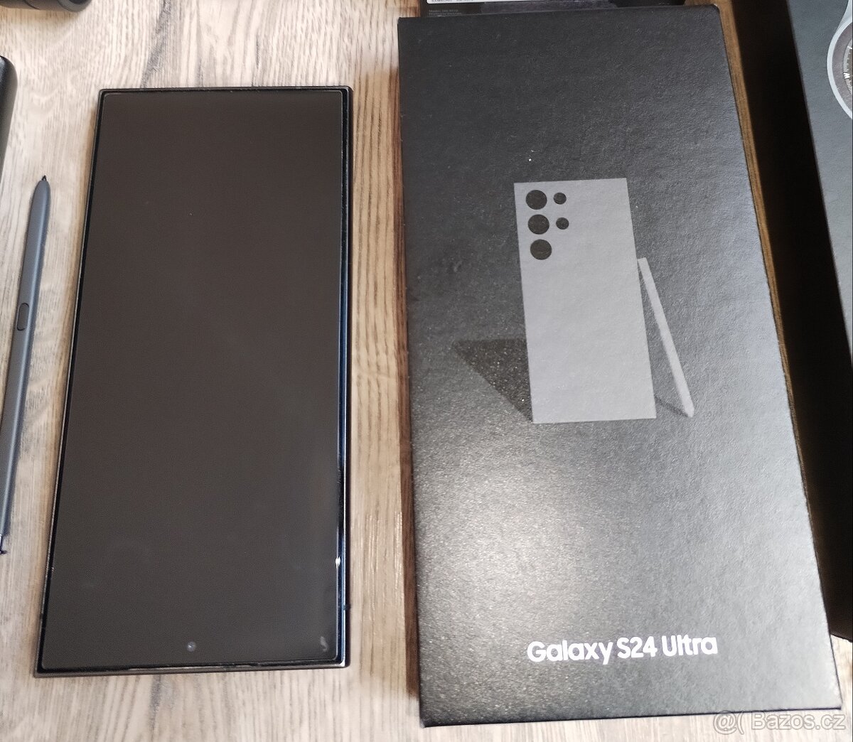Samsung Galaxy S24 Ultra černý - 13