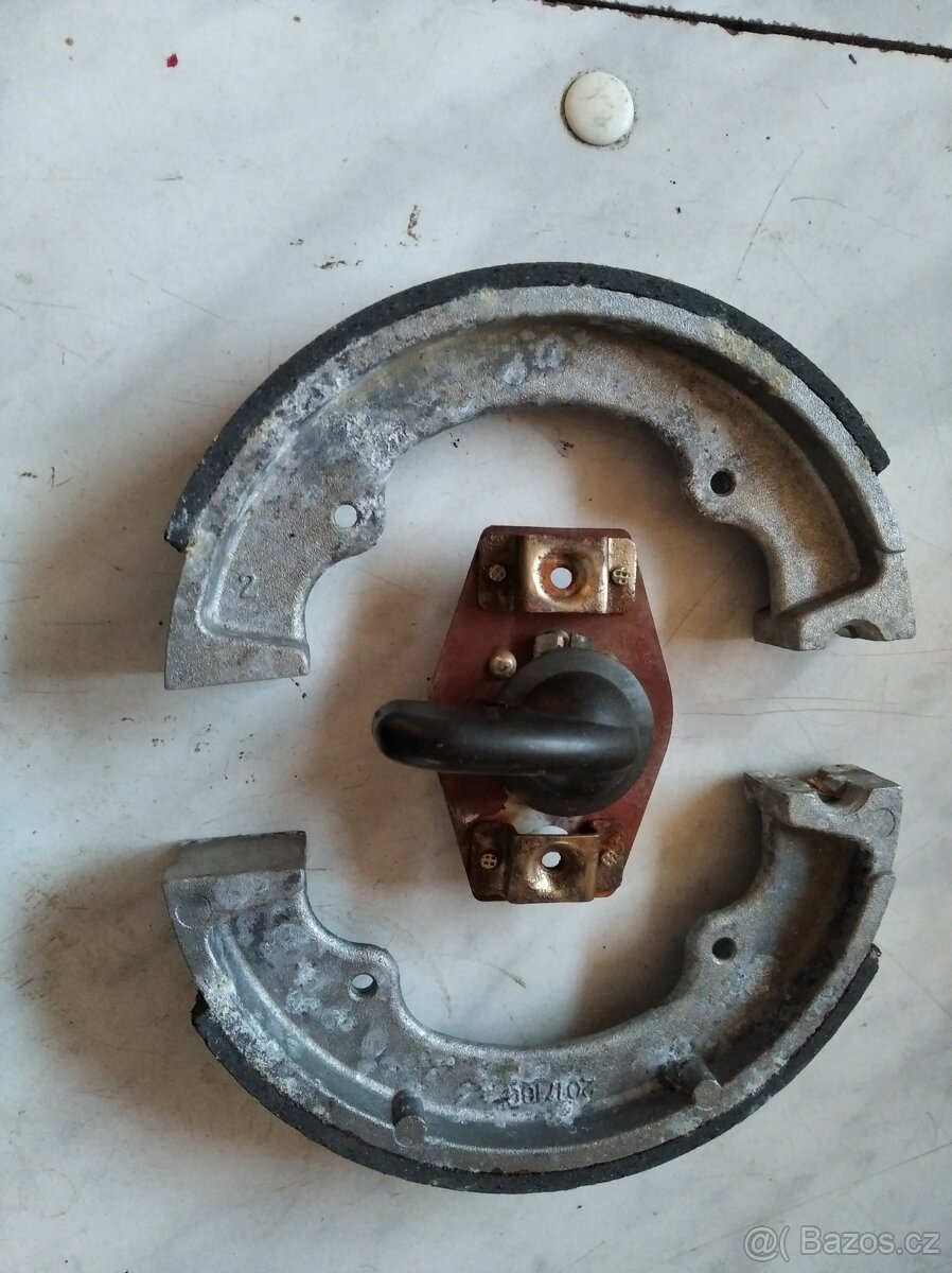 Kolo 3,25-16 a pneumatika 3,5-15 - 13