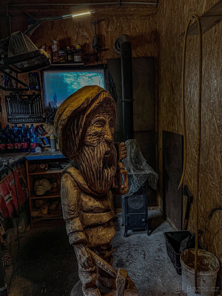 Dřevěné sochy do zahrady - 13