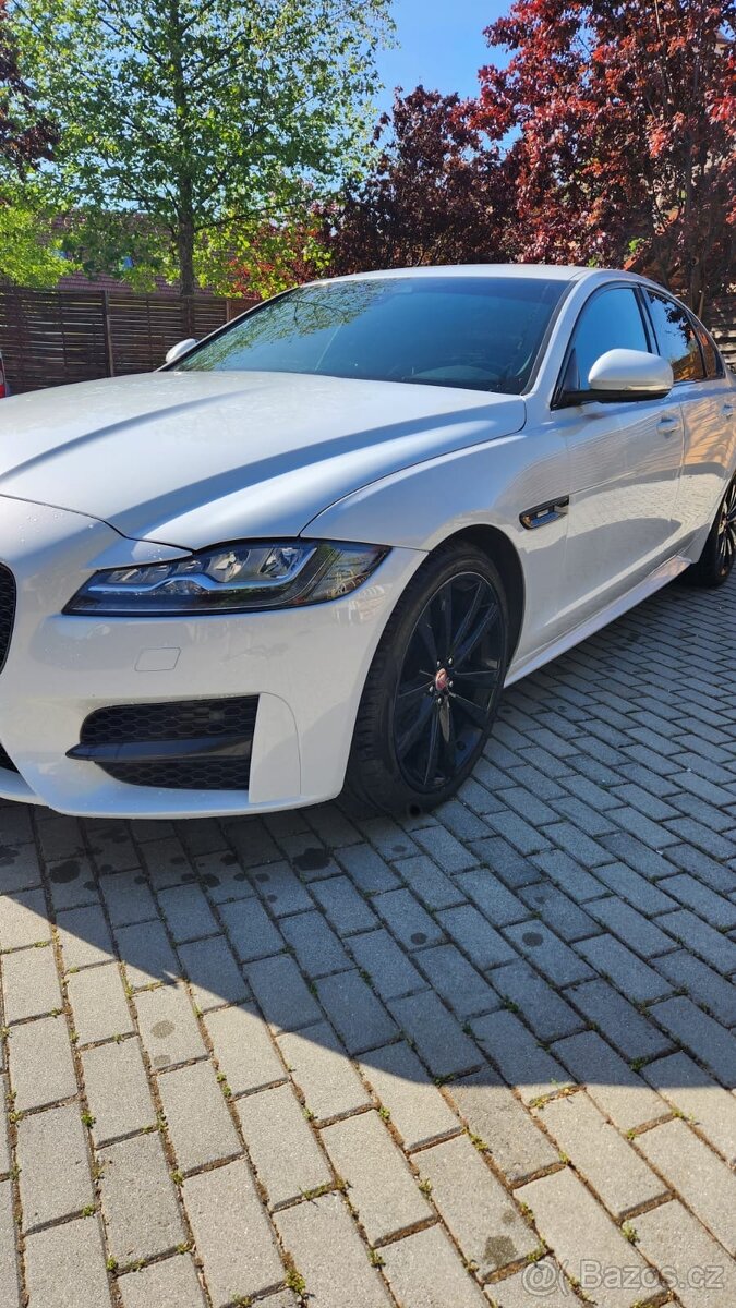 Jaguar XF 3.0 V6 - 13