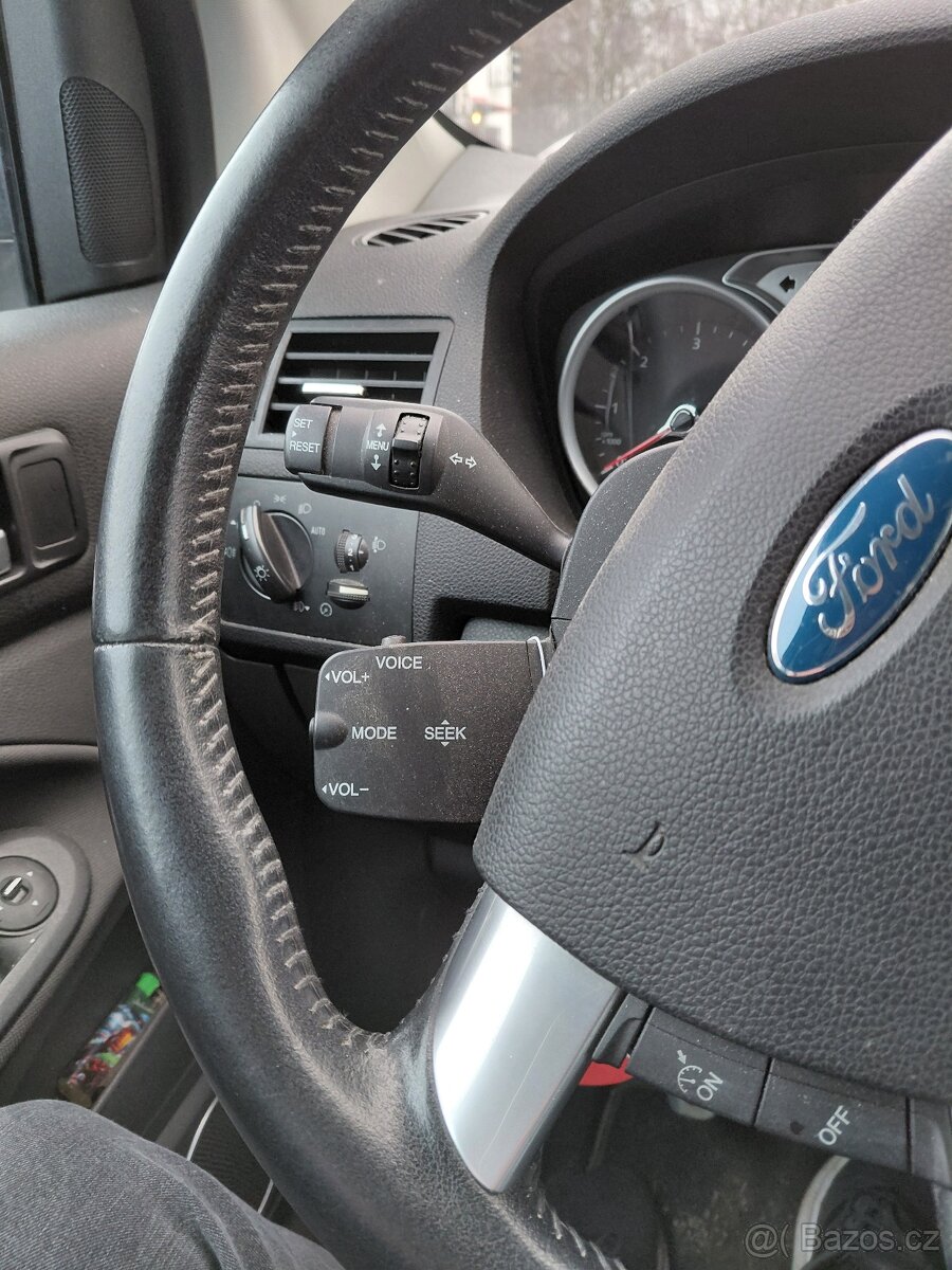 Prodám Ford kuga rv.2010 4x4 - 13