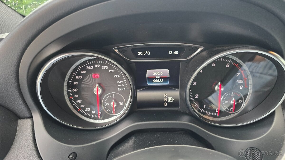 Mercedes Benz GLA250 4M AMG - 13