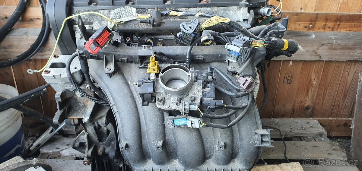 motor C8 2.0í - 13