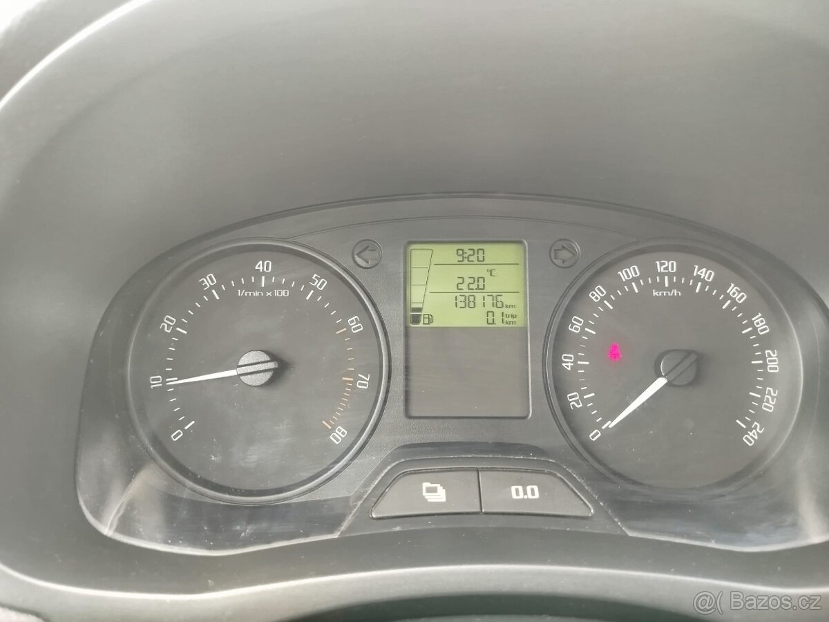 ŠKODA FABIA 1.2i.r.v.2011...138 t.km..TOP AUTO - 13