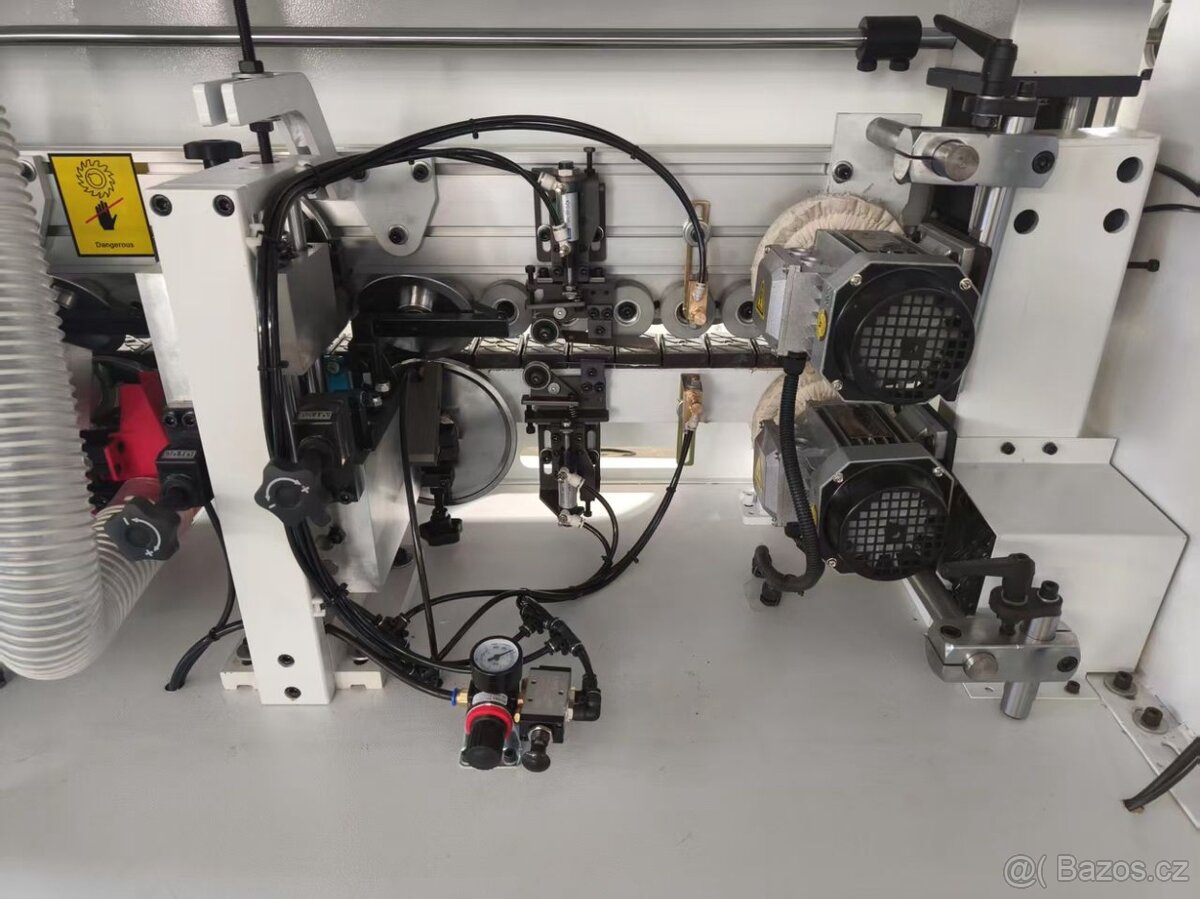 Olepovačka ABS hran . - 13