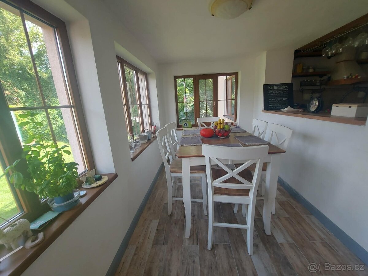 Velký venkovský dům k pronajmutí - 13