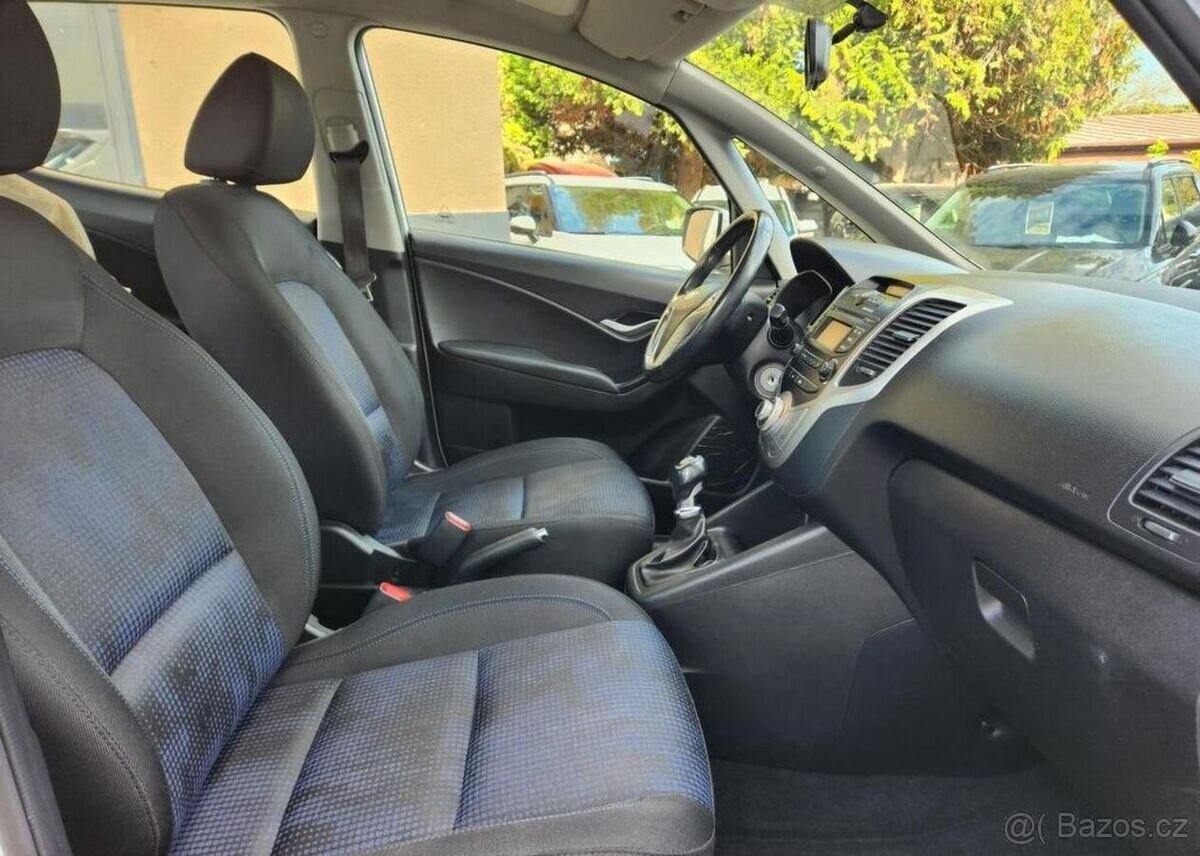 Hyundai ix20 1.4-1.MAJITEL-KLIMA-FACELIFT - 13