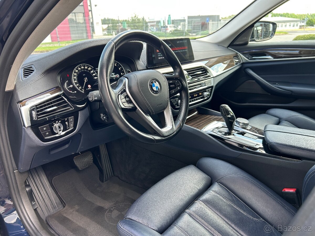 Prodám BMW 540i xDrive Luxury Line - 13