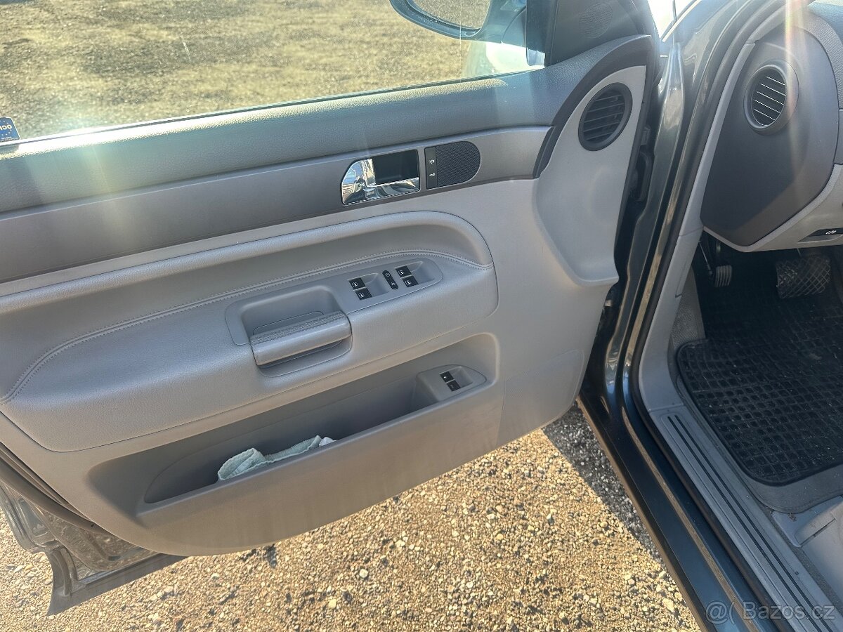 Vw Touareg 3.0 tdi-176kw-v6-automat - 13