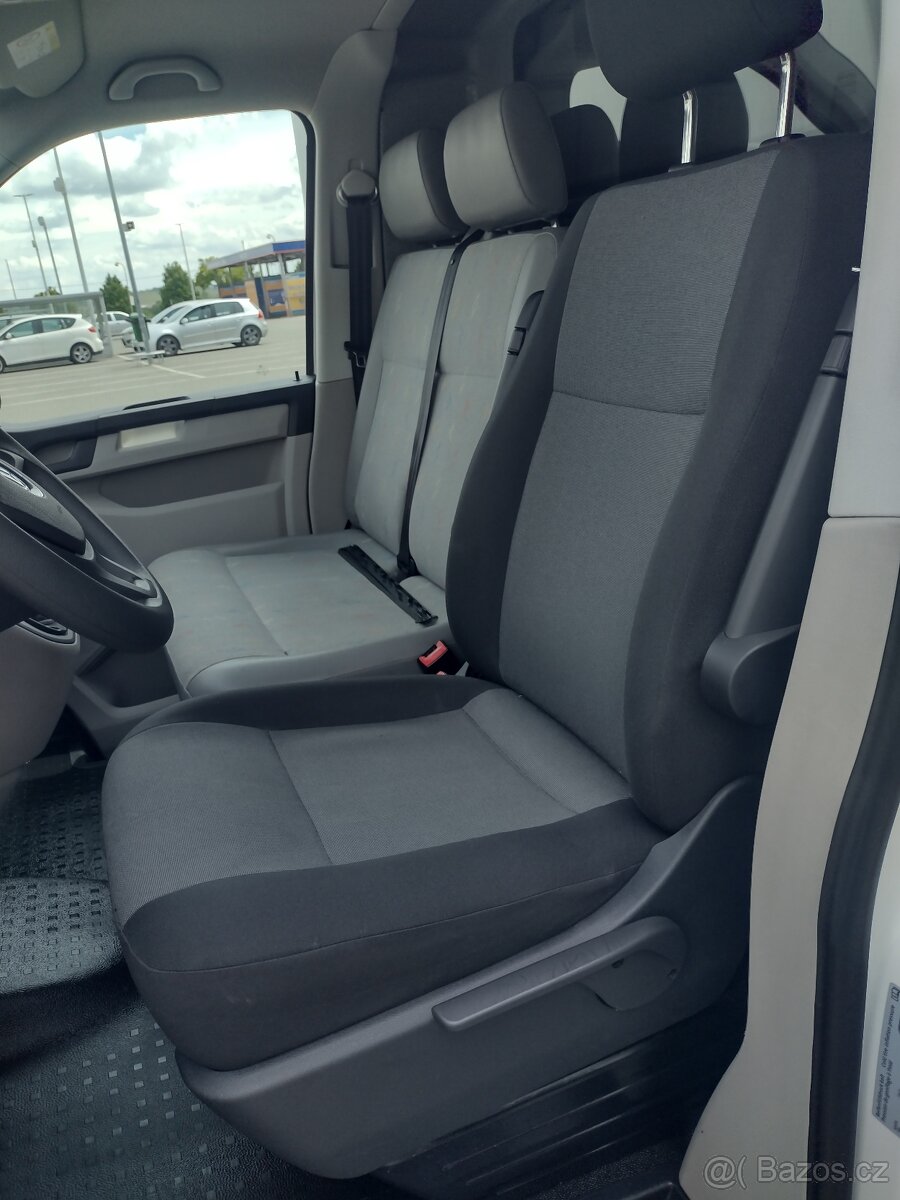 VW Transporter T6 2.0TDI - 13