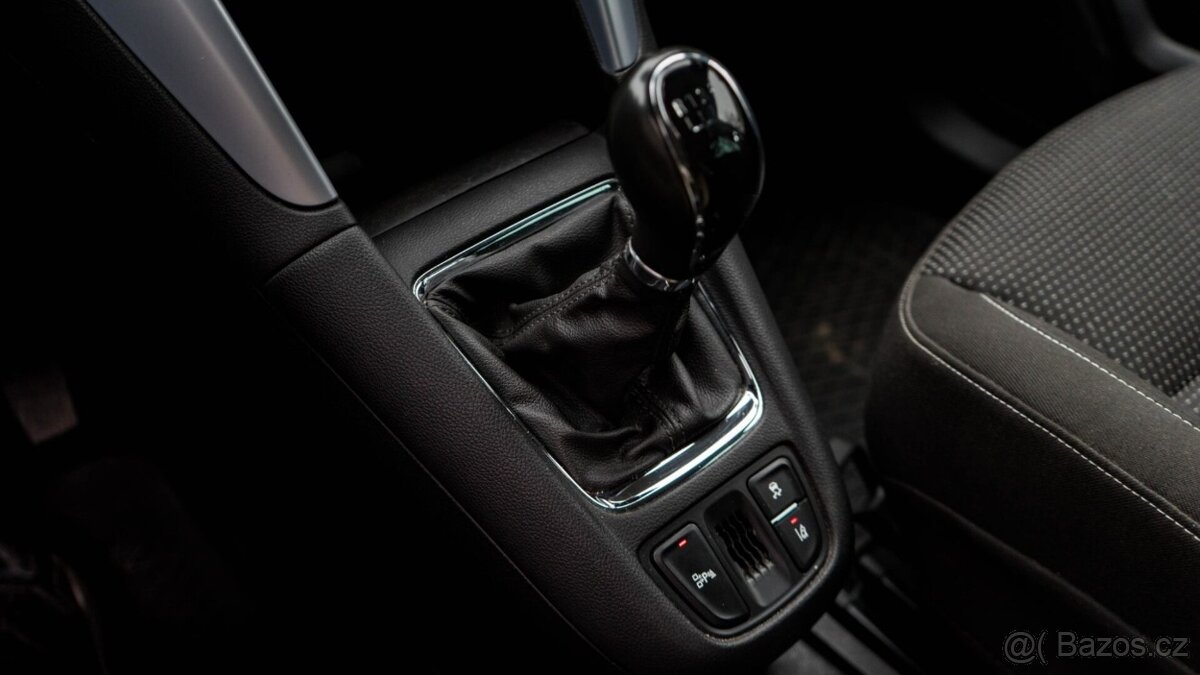 Opel Zafira Tourer 1.4 Benzín + LPG - 13