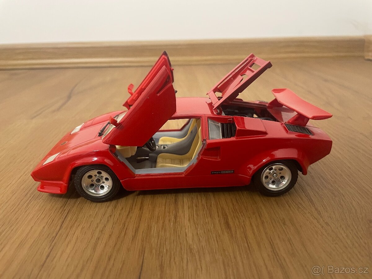 Modely aut - 1:24 - 13
