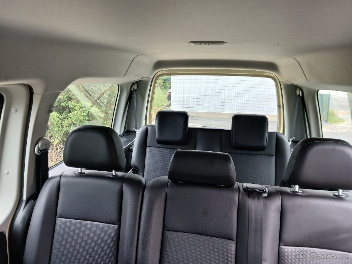 Vw caddy maxi 7 míst 2018 - 13