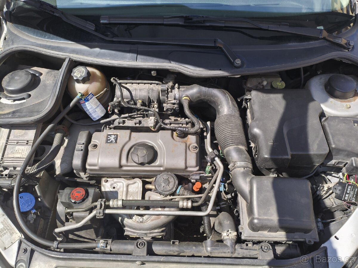 Peugeot 206 - 13