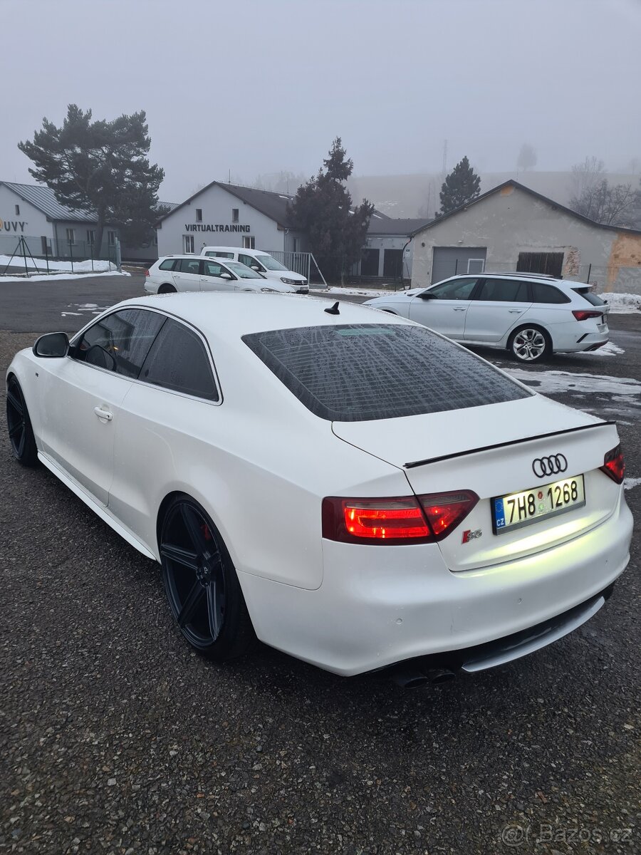 Audi S5 4.2FSI Quattro - 13