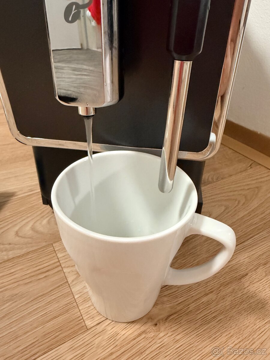 Plně automatický Tchibo kávovar Esperto Latte - 13