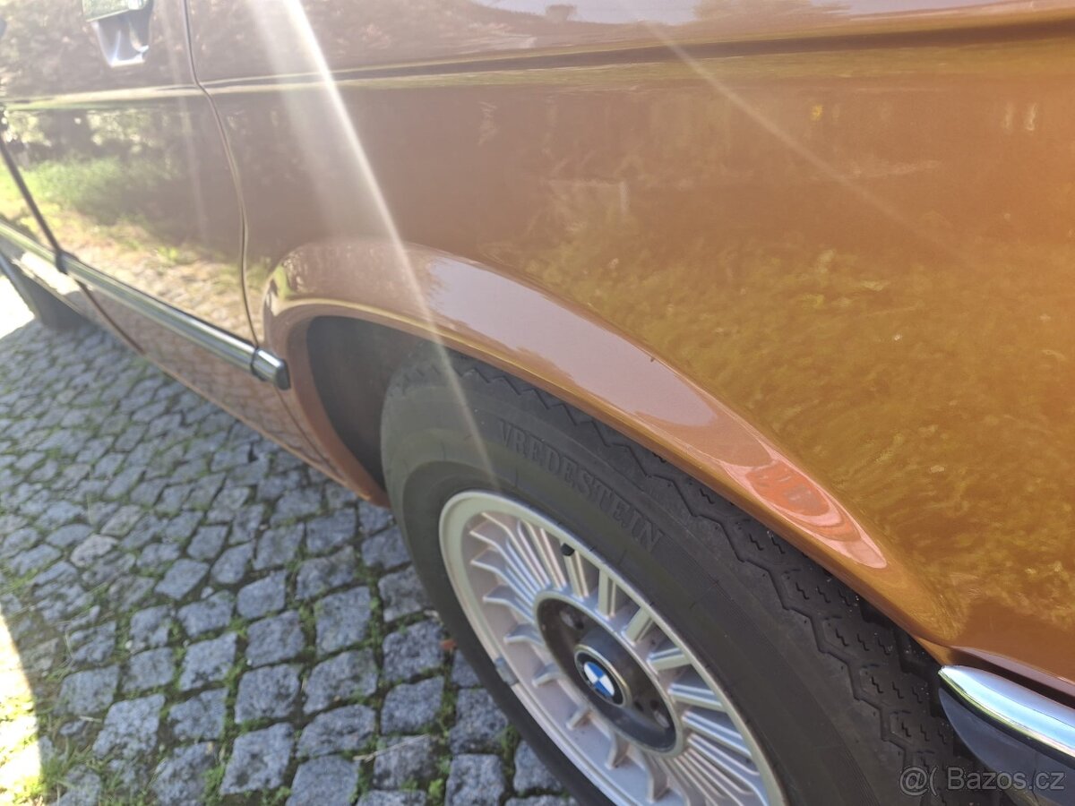 BMW e12 520i 1977 vzácný model - 13