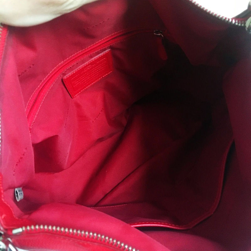 Sytě červená kabelka Coach - 13