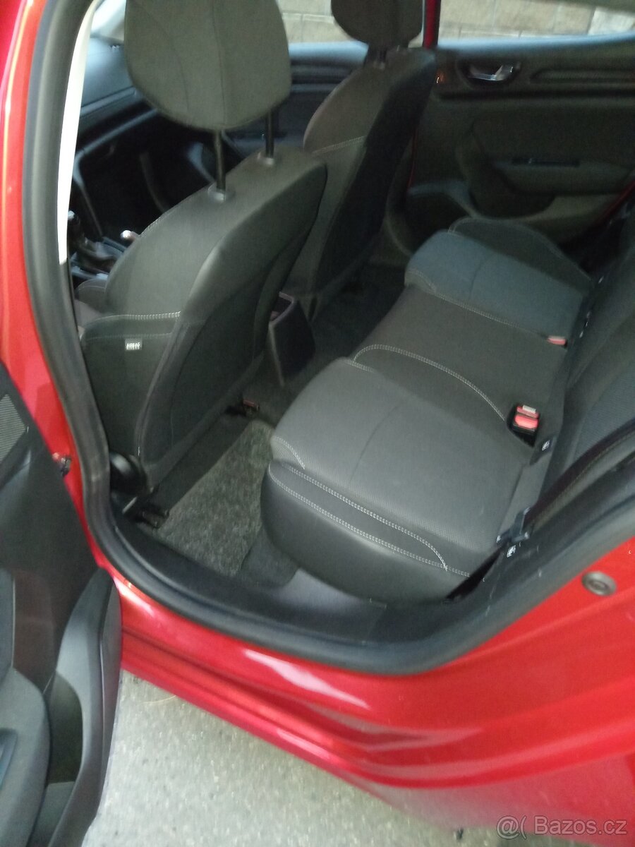 Renault Megane 1.3 75KW rok 2019 14700km - 13