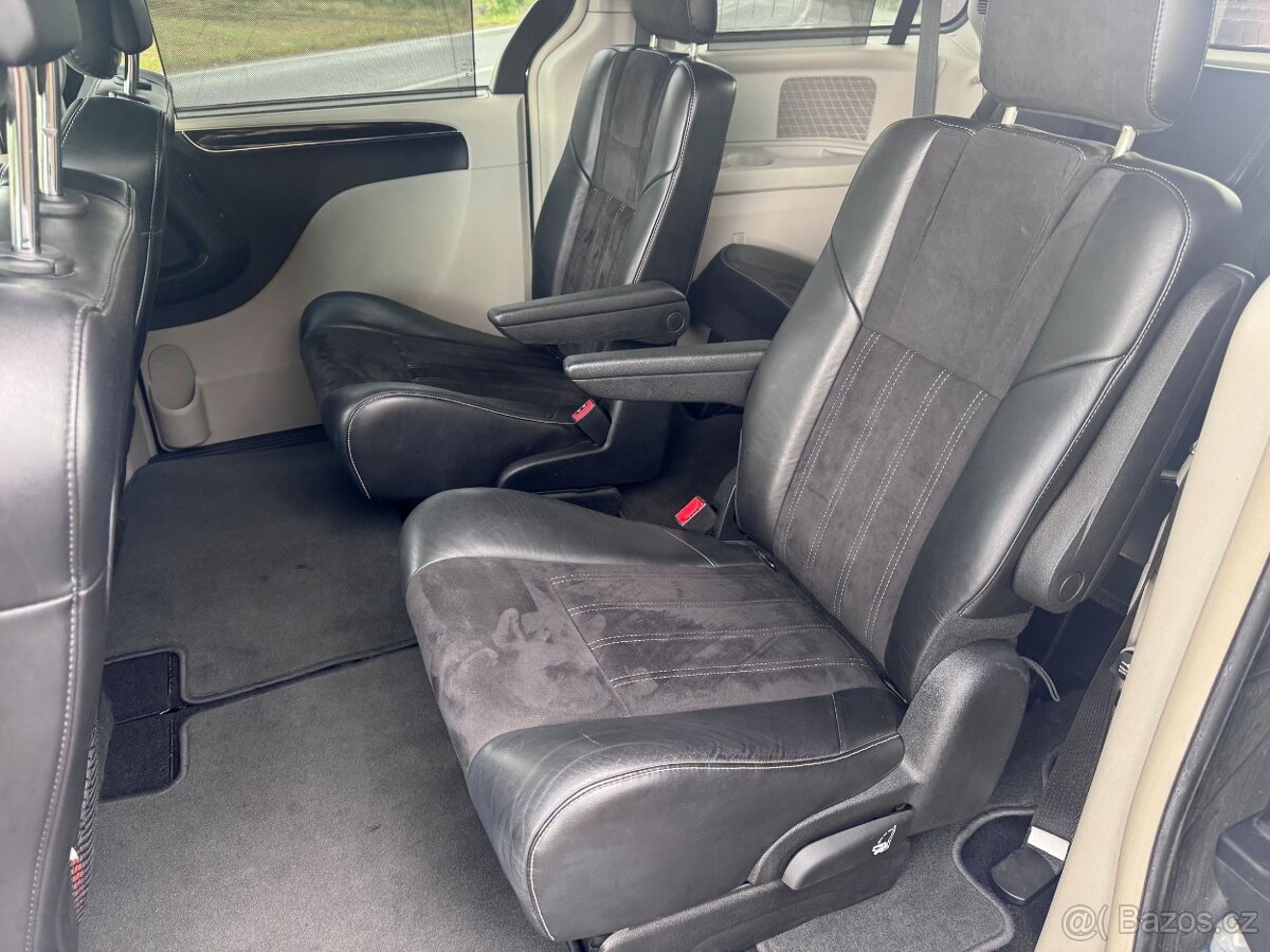 Lancia Voyager 3,6 Platinum LPG 2x DVD ČR 2013 DPH - 13