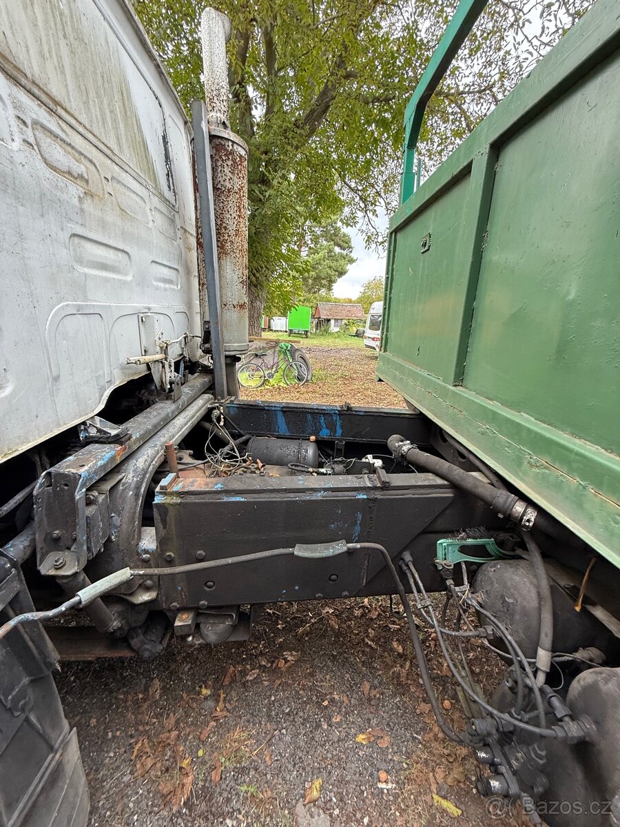 Liaz 110 6x2 zvedací náprava - 13