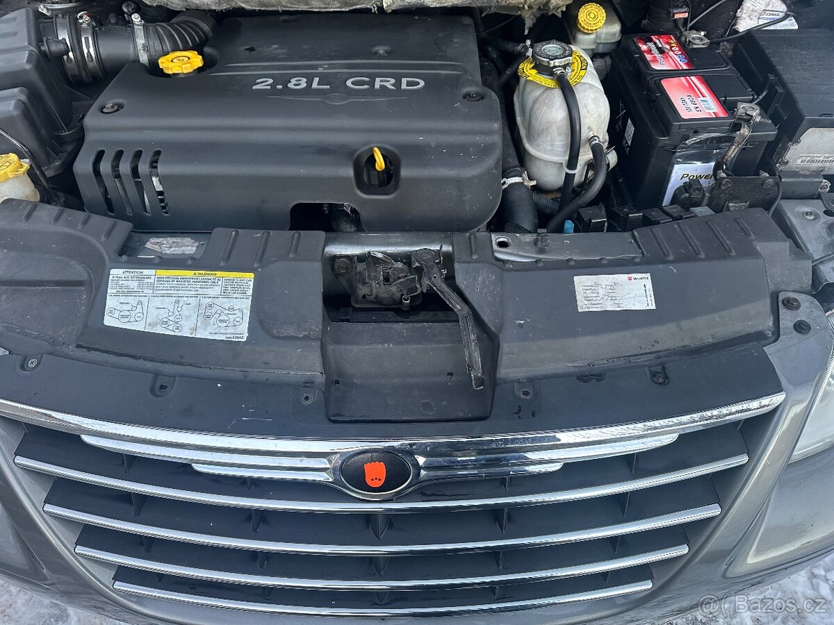 Chrysler grand voyager - 13