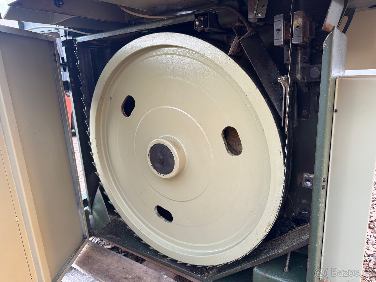 Pásová píla SCM R800 - 13